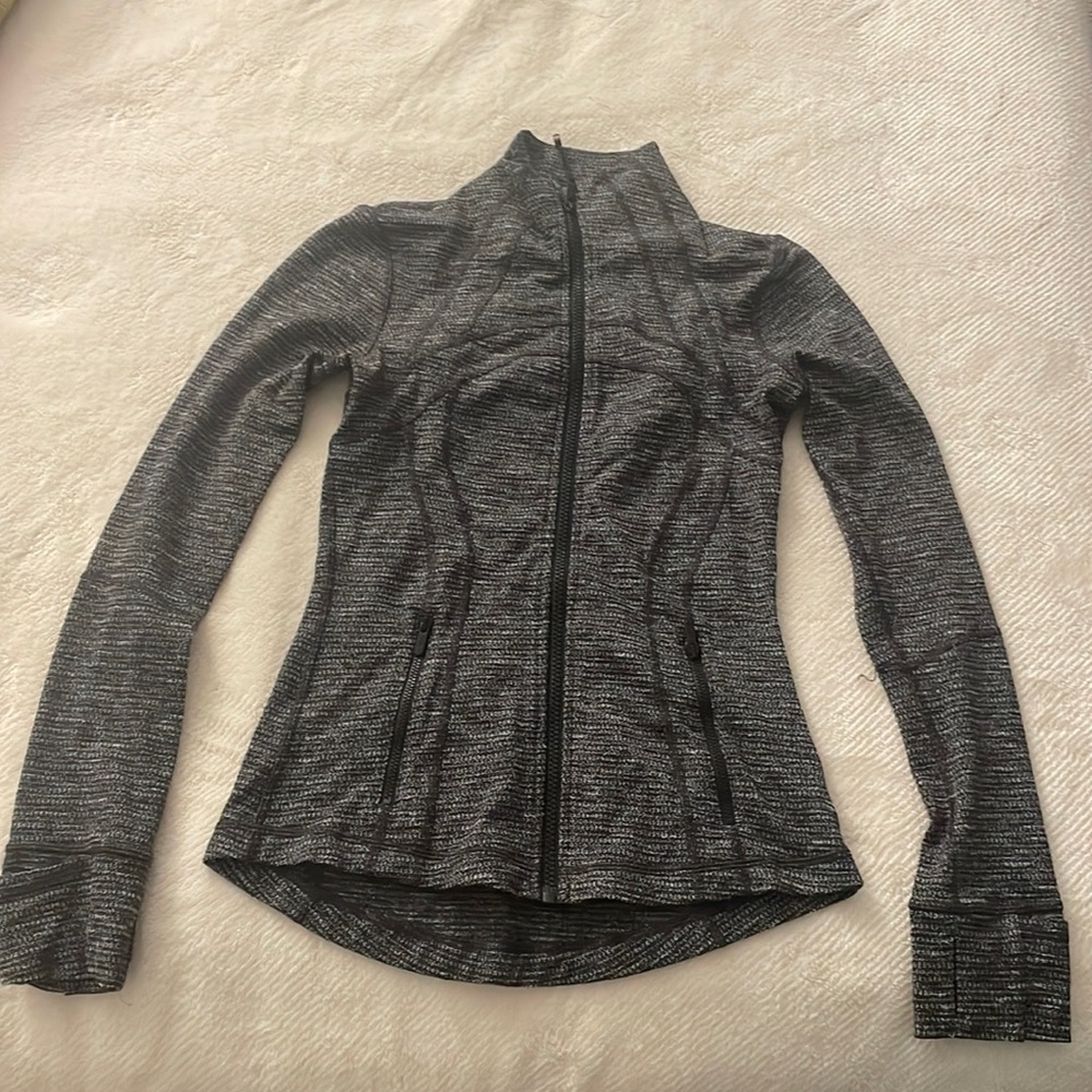 LULULEMON JACKET